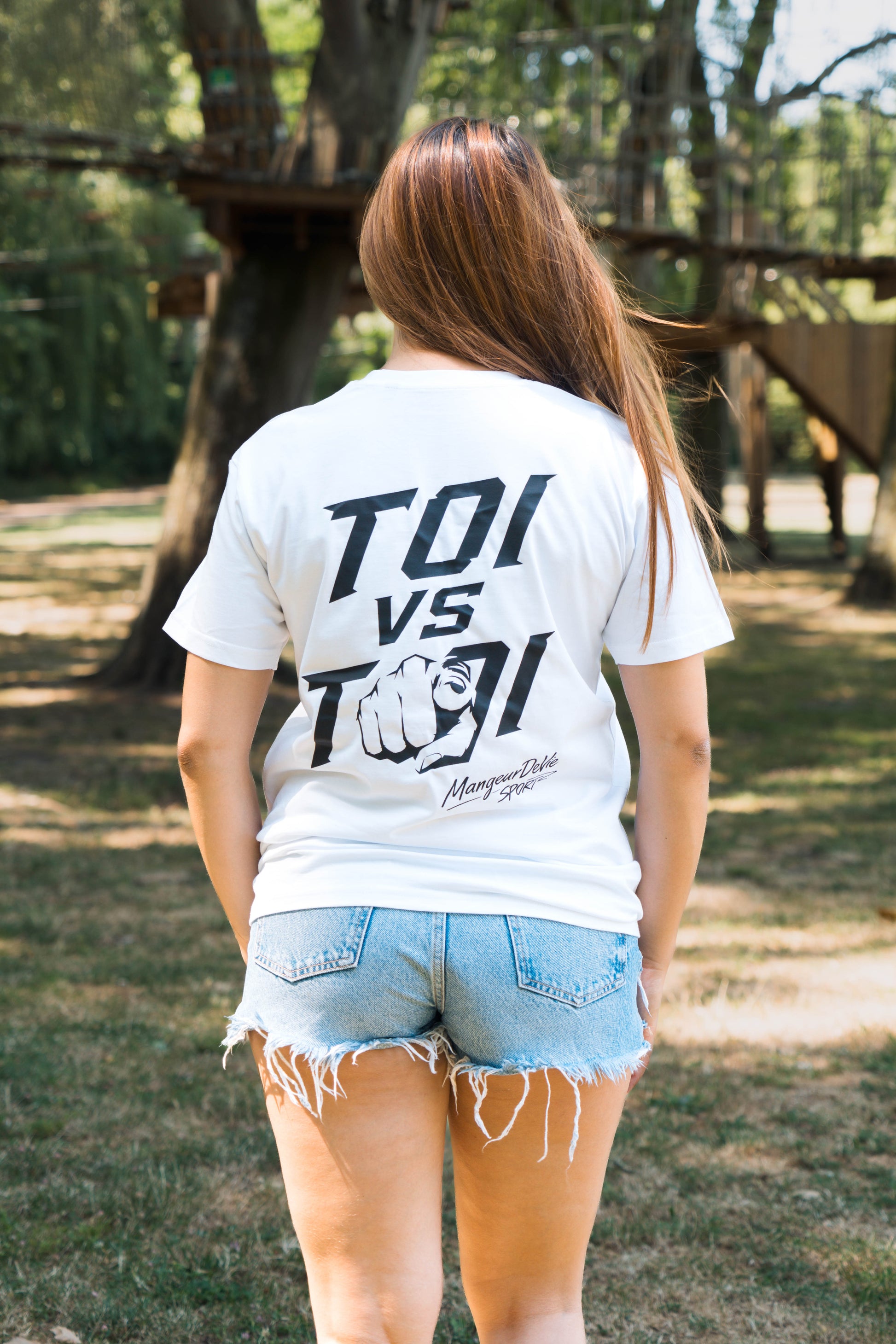 T-shirt TOI VS TOI blanc, détail du visuel imprimé